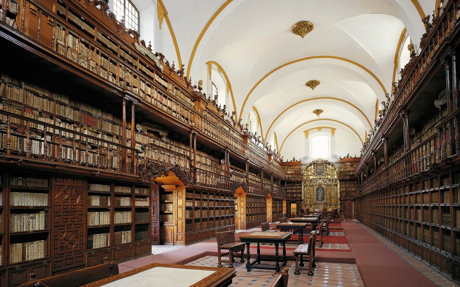 palafoxiana library mexico 01.jpg